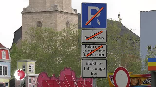 Frühlingsmarkt-Vorbereitungen: In der Innenstadt sind die Parkplätze gesperrt