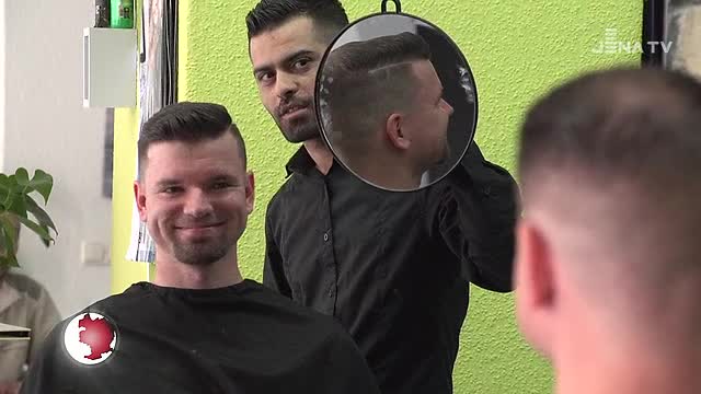 Eine Flüchtlingsgeschichte: Der syrische Friseur Amer Alsarfi hat einen Salon in der Lutherstraße