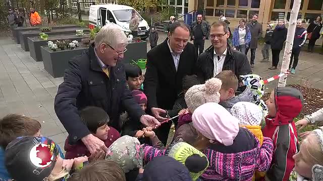 Eingeweiht: Der neue Außenbereich des Kinder- und Jugendzentrums Klex wurde offiziell eröffnet
