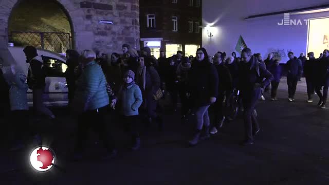 Protest auf der Straße: Der Oberbürgermeister erntete Kritik für den Kommentar zur Ministerpräsidentenwahl