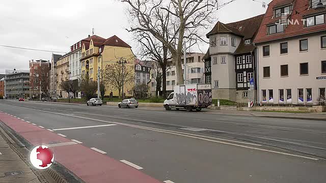 Übergang: Parkflächen am östlichen Löbdergraben wurden als Kurzzeitparkplätze gekennzeichnet