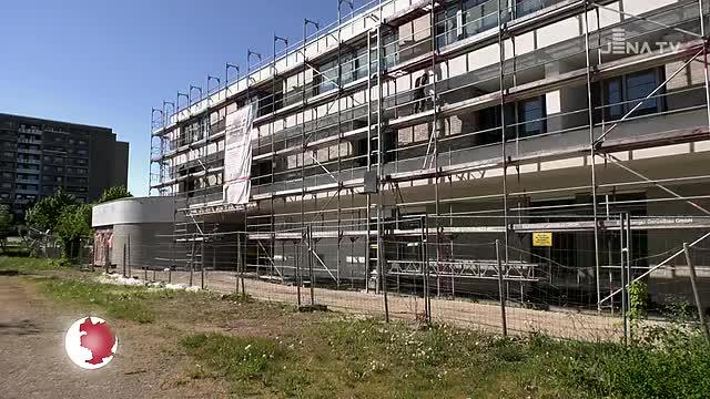 Fortschritt: Bei einem Baustellen-Rundgang stellte jenawohnen den Wohnpark für Demenzerkrankte vor