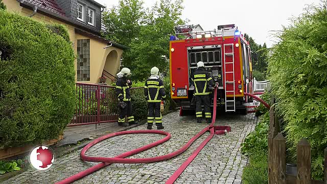Brand in Jena: Im Südviertel waren mehrere Feuerwehr-Fahrzeuge im Einsatz
