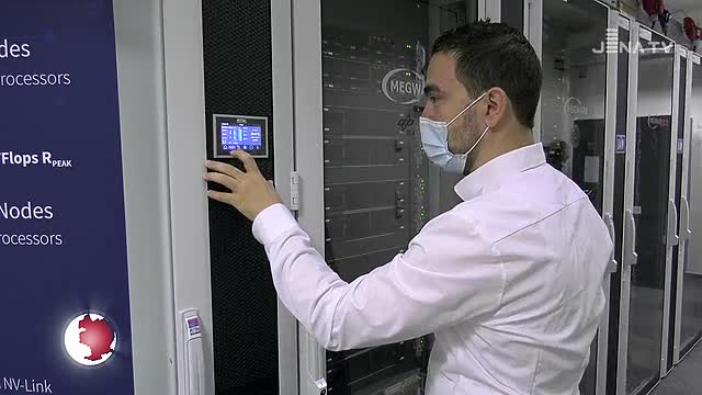 Mit hoher Leistung: Das Institut für Datenwissenschaften erhielt einen neuen Rechner 