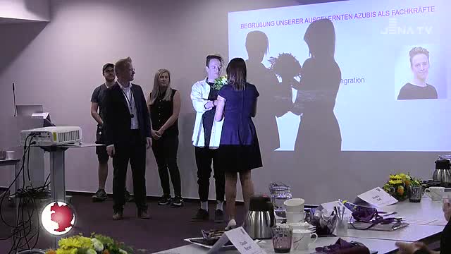 Vorgestellt: Die Firma VACOM begrüßte heute ihre neuen Auszubildenden