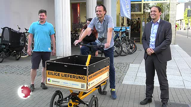 Gefördert: Die Initiative Innenstadt hat ein Elektro-Lastenrad erhalten