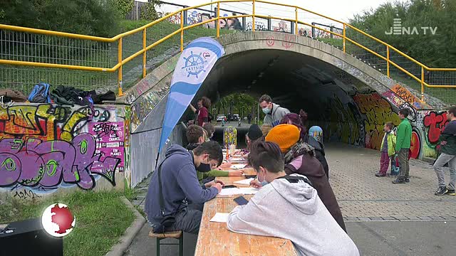 Im Tunnel: Das Jugendzentrum Eastside startete mit einem Graffiti-Workshop ins Ferienprogramm
