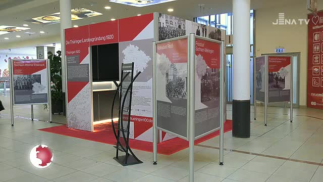 Station in der „Neuen Mitte“: Die Wanderausstellung „Die Thüringer Landesgründung 1920“ wird präsentiert