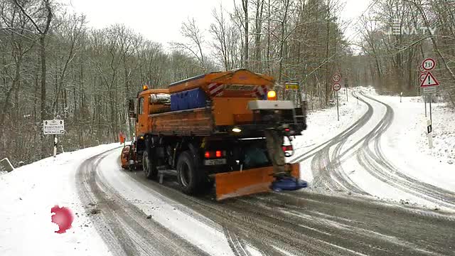 Winterdienst: Der Kommunalservice Jena ist mit einer Früh- und einer Spätschicht im Einsatz