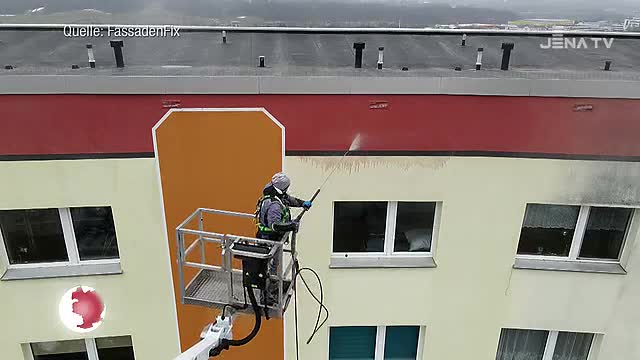 Fassadenreinigung: In der Dorothea-Veit-Straße in Lobeda-Ost war eine Schönheitskur angesagt 