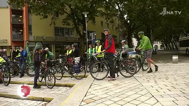 Klimaschutz und Mobilität: Studenten sind mit dem Fahrrad „Ohne Kerosin nach Berlin“ unterwegs