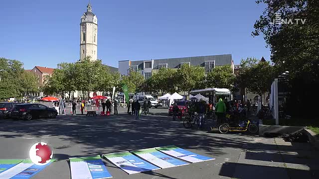 Jenaer Autofreier Sonntag: In der Innenstadt machten Initiativen und Vereine mobil