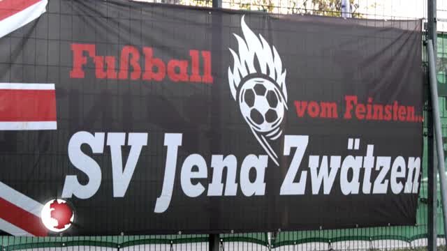 Zufriedene Zuschauer: Im Viertelfinale des Thüringenpokals empfing der SV Jena-Zwätzen den ZFC Meuselwitz