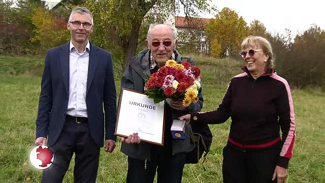 Ehrung im Grünen entgegengenommen: NABU-Urgestein Dr. Dietrich von Knorre wurde ausgezeichnet