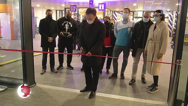 Eröffnet: Das Wiesencenter lädt seit heute wieder zum Einkaufen ein