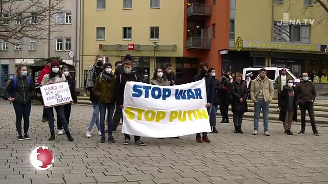 Demonstration organisiert: Auf dem Holzmarkt wurde heute gegen den Krieg in der Ukraine protestiert 