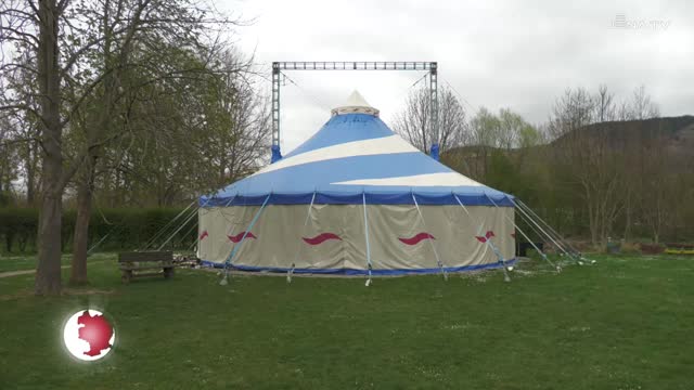 Generalprobe im Zirkuszelt: Bei MoMoLo haben junge Artisten eine Show gestaltet