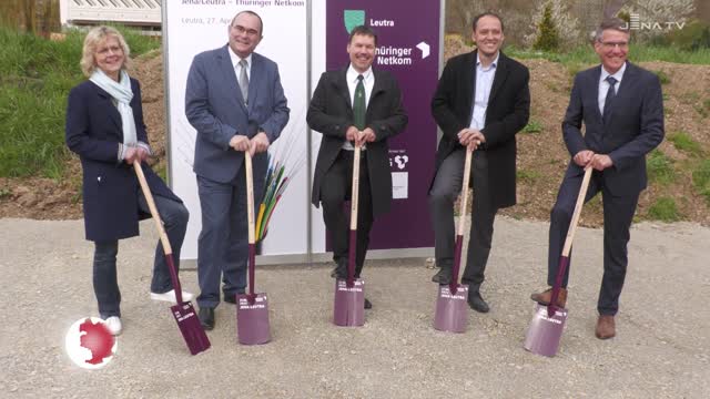 Breitbandversorgung für Ortsteile: In Leutra gab es heute den traditionellen ersten Spatenstich