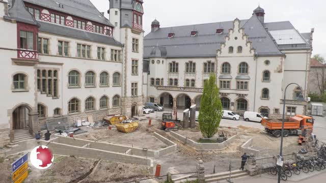 Vorplatzgestaltung am Schluss: Die Ernst-Abbe-Stiftung lässt am Volkshaus einen barrierefreien Zugang bauen