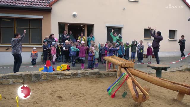 Gartensommer eröffnet: Im Kindergarten Kunitz wurde am Kindertag der neue Spielbereich eingeweiht