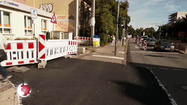 Sperrung am Löbdergraben: Wegen einer Baustellenausfahrt kommt es zu Behinderungen