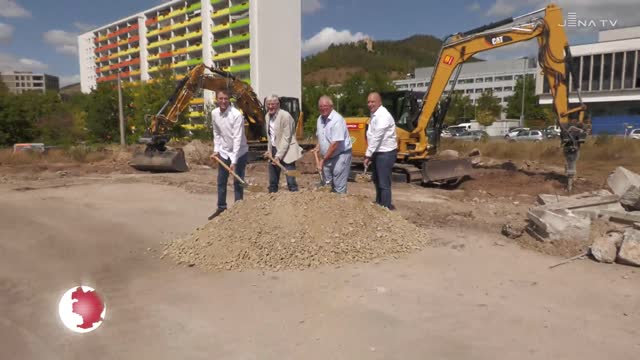 Spatenstich in Lobeda: Am Salvador-Allende-Platz wird das Handelszentrum erweitert