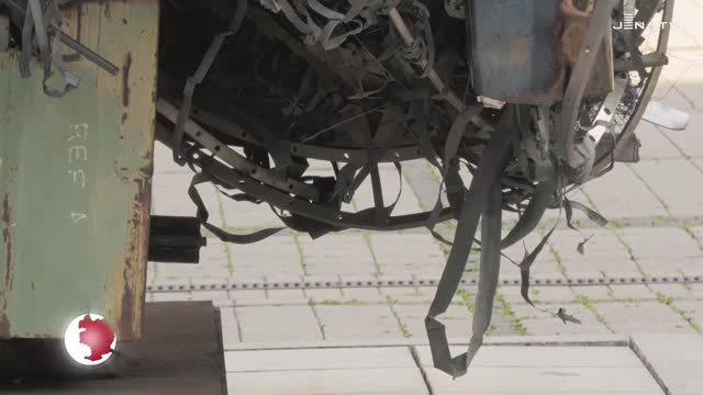 Skulpturen in der Kur: Die Werke von Frank Stella auf dem Ernst-Abbe-Platz wurden komplett restauriert