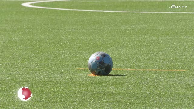 Teamgeist verpflichtet: Beim Fanclub-Turnier des FC Carl Zeiss Jena traten sieben Mannschaften an