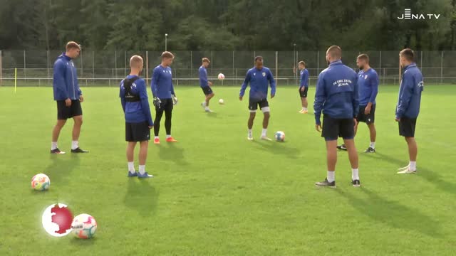 -	Thüringen-Derby: Die Regionalliga-Fußballer des FC Carl Zeiss Jena spielen am Sonntag in der Landeshauptstadt