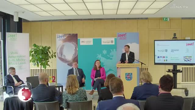 Feuertaufe: Jena hat heute die Bewerbungsunterlagen für das Zukunftszentrum abgegeben