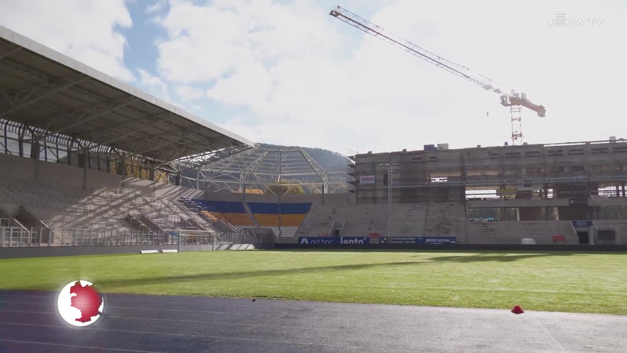 Im Rohbau: Die Osttribüne des neuen Fußball-Stadions nimmt Gestalt an