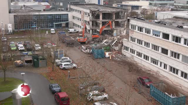 Abriss bei Analytik: Im Gewerbegebiet Göschwitz sind die Bauarbeiten weit fortgeschritten