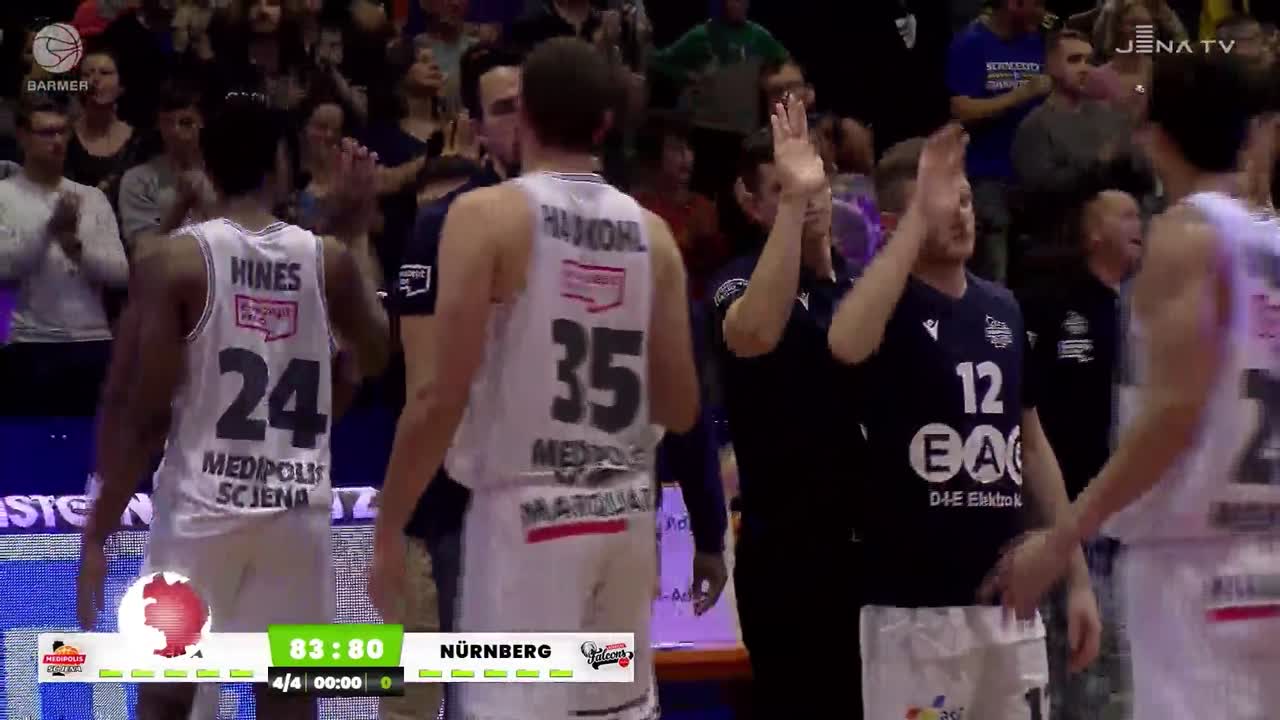 Mit Leidenschaft gekämpft: Die Zweitliga-Basketballer von Medipolis SC Jena besiegten Nürnberg 