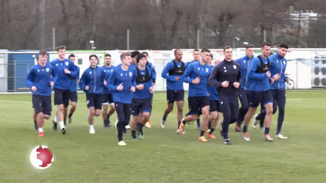 Trainingsauftakt für 2023: Die Fußballer des FC Carl Zeiss Jena bereiten sich auf die Rückrunde vor