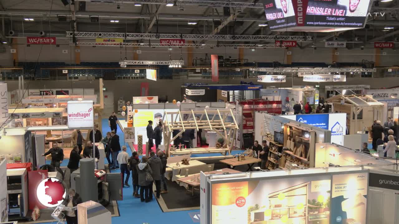 Messe eröffnet: In der Sparkassen-Arena dreht sich alles um die Themen Bauen, Wohnen, Energie, Grillen und BBQ