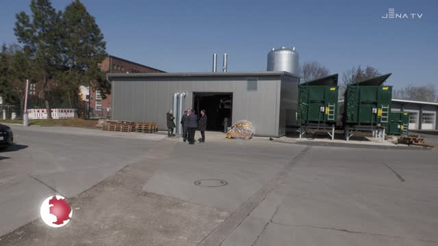 Regenerative Heizungsanlage: Im Betriebshof des Kommunalservices wird jetzt mit Biomasse geheizt