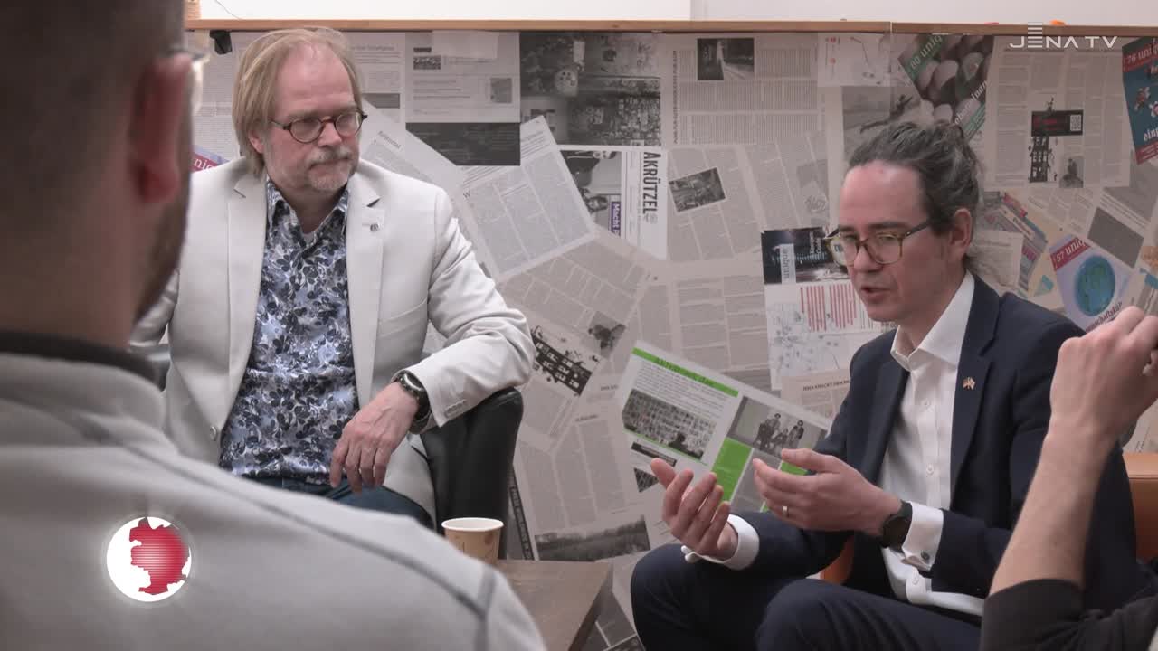 Vize-Botschafter im Gespräch: Der Britische Diplomat Kieran Drake besuchte die Saalestadt