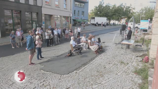 Trauriger Jahrestag – Der Arbeitskreis Sprechende Vergangenheit gedachte der Bücherverbrennung