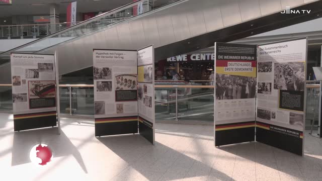 Bildung für Shoppinggäste – Eine Ausstellung informiert im Burgaupark zur Weimarer Republik
