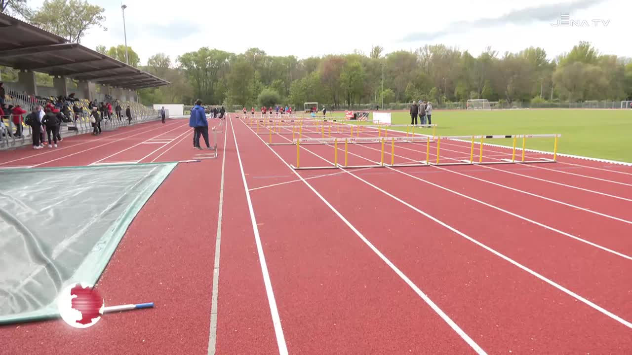 Eingeweiht – Leichtathletikstadion an der Wöllnitzer Straße