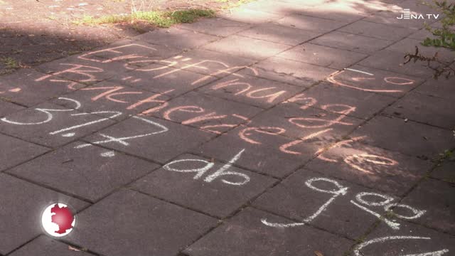 Bürgerbudget – Büchertelefonzelle in Winzerla eröffnet