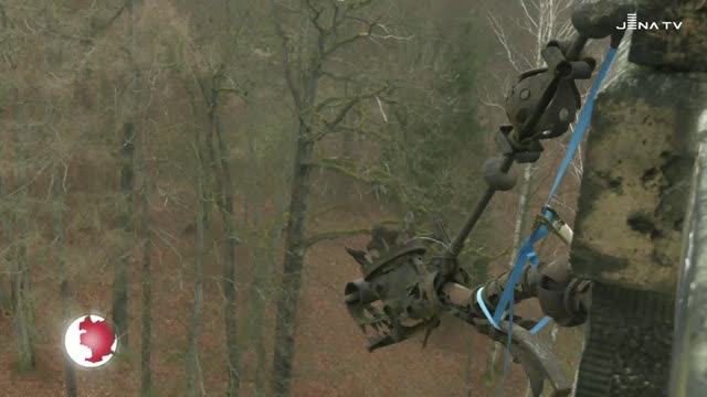 Sicherheitsrisiko - Wasserspeier am Jagdschloss Hummelshain gesichert