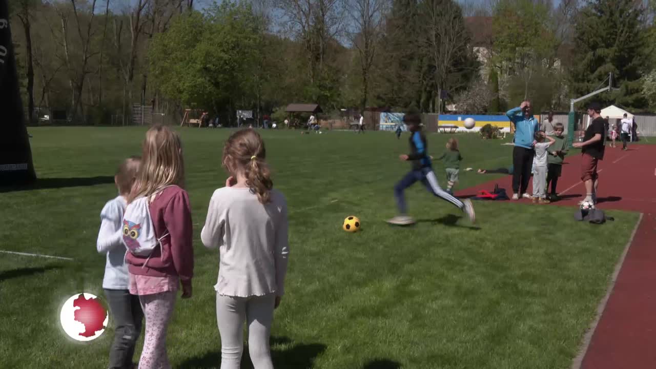 West fetzt - Initiative Westsportplatz e.V. lud zum Saisonstart ein