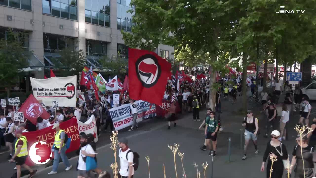 Protest – Über 5.000 Menschen auf antifaschistischer Demo