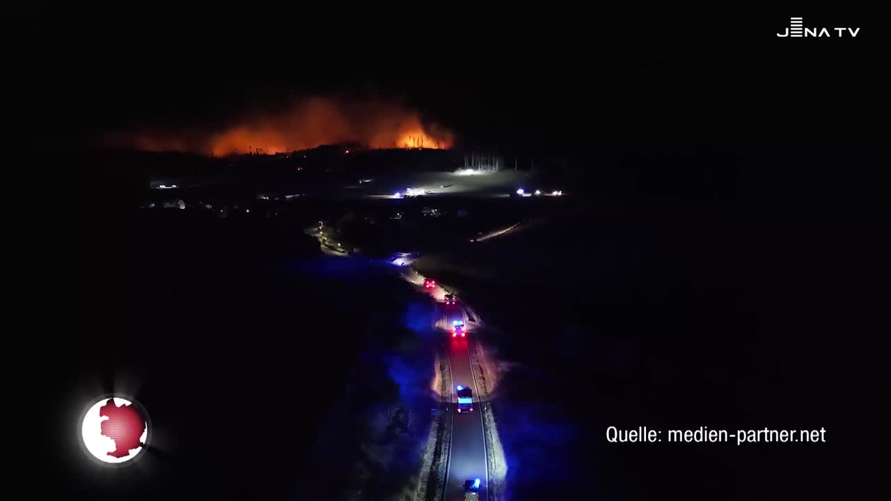 Waldbrand – Jenaer Feuerwehrleute helfen in Gösselsdorf