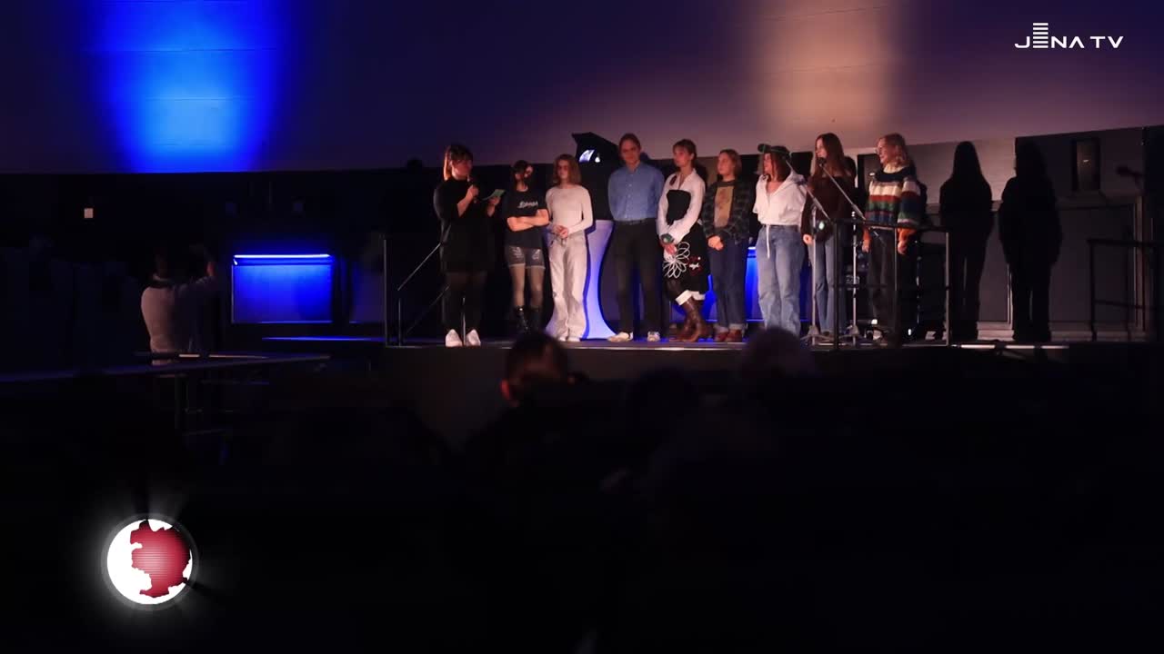 Poetischer Wettstreit – Poetry Slam für Schüler im Planetarium