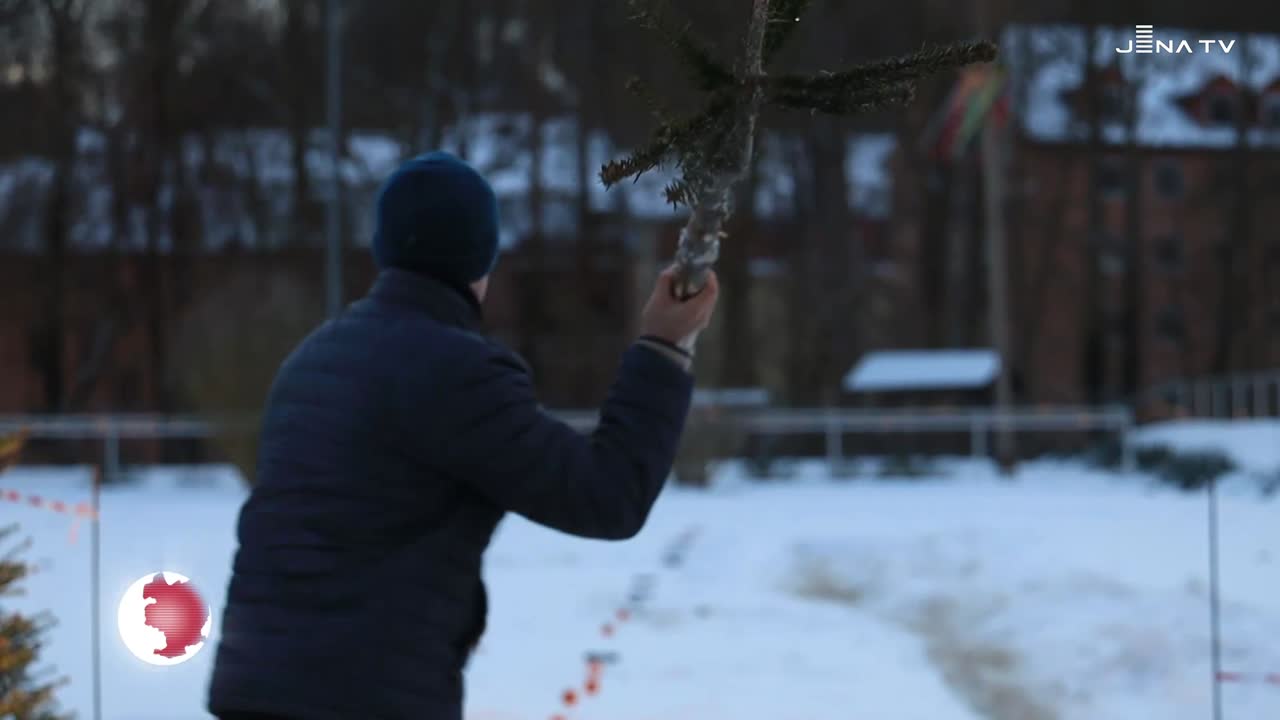  Weitwurf – Weihnachtsbäume flogen über den Westsportplatz