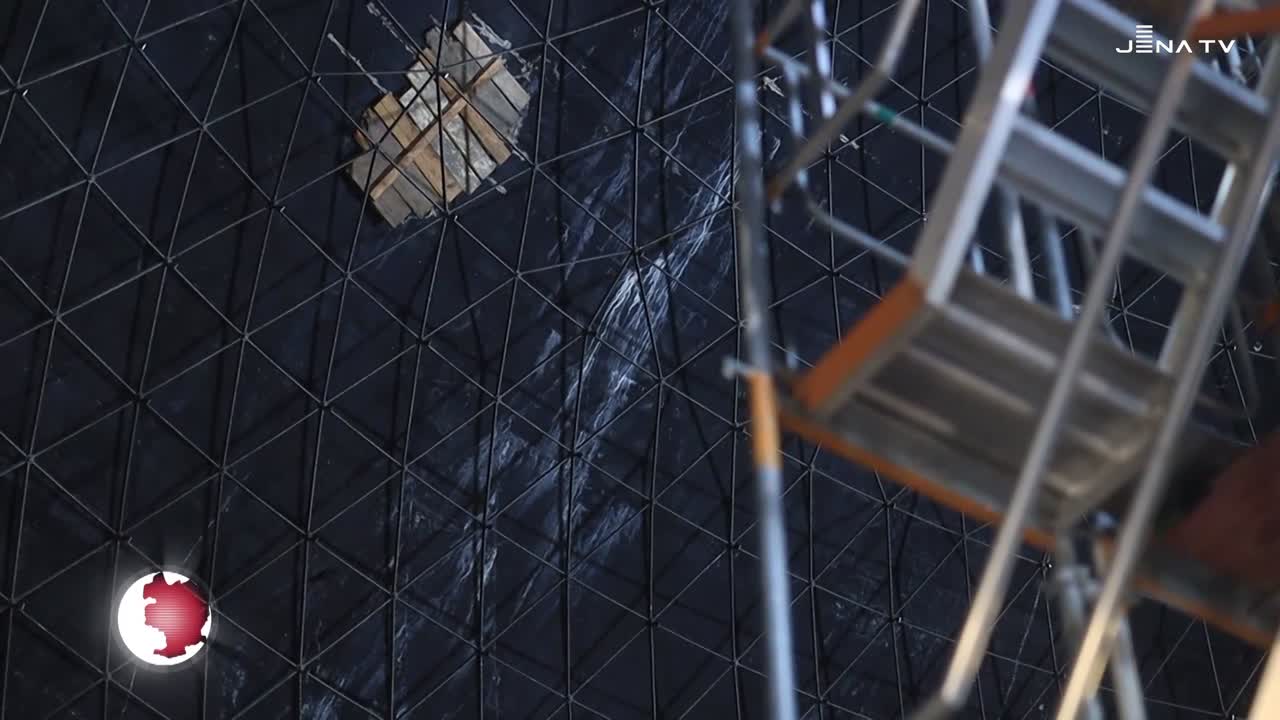 Umbau im Plan – Die Kuppel im Planetarium ist freigelegt