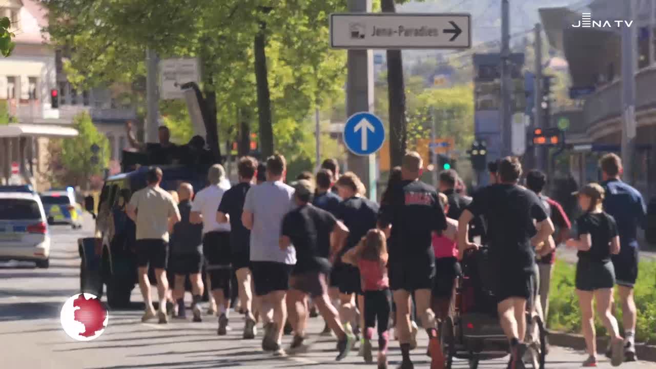 Run Club Paradise - Mit Technomusik und guter Laune in der Innenstadt unterwegs