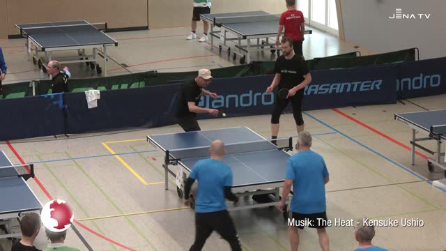Schnelle Kellen – Firmencup feiert Tischtennis als Breitensport